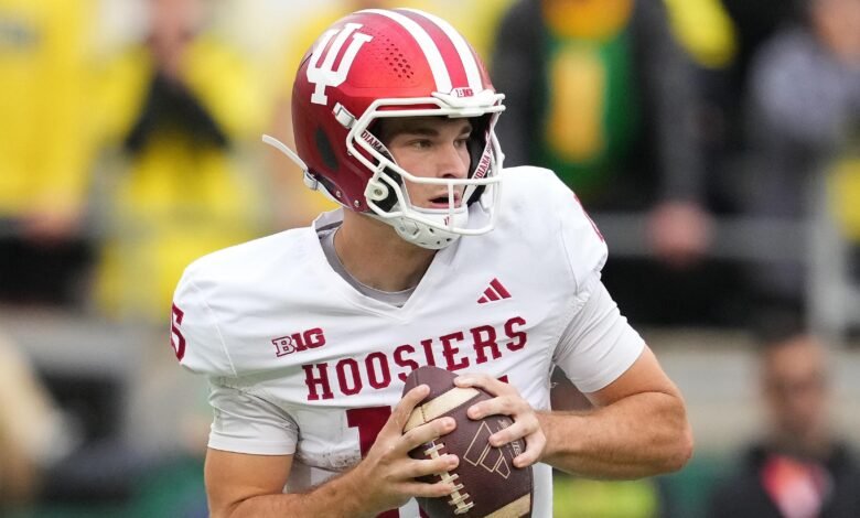 Kirk Herbstreit clasificó a Indiana en el puesto número 1 en la CFB sobre Ohio State después de la victoria de Oregon Kirk Herbstreit clasificó a Indiana en el puesto número 1 en la CFB sobre Ohio State después de la victoria de Oregon