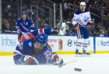 Los Rangers hacen historia en la NHL después de ser eliminados en los primeros tres partidos en casa de la temporada 2025-26