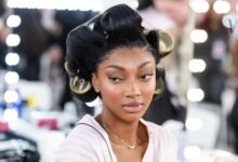 Angel Reese y Suni Lee hacen historia en el desfile de Victoria’s Secret a través de un vídeo