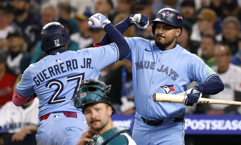 Vladimir Guerrero Jr. y la ofensiva de los Azulejos promocionada por los fanáticos de la MLB en la victoria de la ALCS G3 contra los Marineros Vladimir Guerrero Jr. y la ofensiva de los Azulejos promocionada por los fanáticos de la MLB en la victoria de la ALCS G3 contra los Marineros