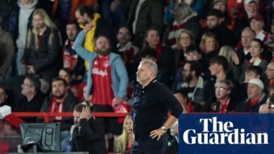 ‘¡Está detrás de ti! ¿Es Postecoglou un verdadero villano en Panto de Nottingham Forest? | Fútbol americano