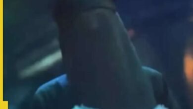 Conoce a la niña misteriosa que interpretó a la hija de Gafur que lleva a Burka en el autodenominado autodenominado de Aryan Khan