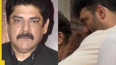 Funeral de Pankaj Dhir: la madre de Nikitin Dhir consuela a Dhir, un video sensible se ha vuelto viral