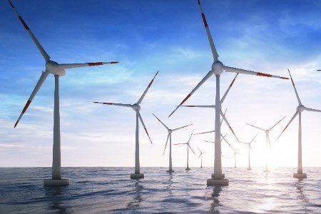 Equinor y Gwynt Glas firman contrato de arrendamiento para parque eólico flotante