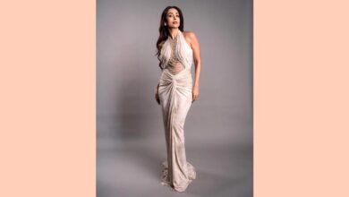 Malaika y Rashmika preparan chic gol… Malaika y Rashmika preparan chic gol…