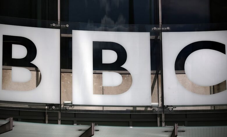 La estrella de la BBC Owen Win Evans se somete a una cirugía de emergencia y confirma un descanso en el trabajo La estrella de la BBC Owen Win Evans se somete a una cirugía de emergencia y confirma un descanso en el trabajo