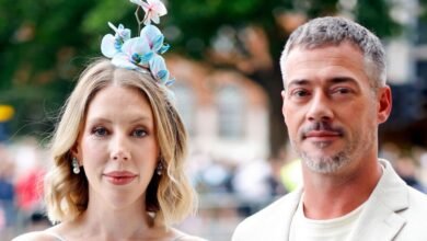 El esposo de Catherine Ryan reveló el accidente de esquí acuático que la dejó con ‘Micro Pene’