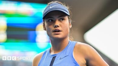 Emma Raducanu finalizó anticipadamente la temporada y mantendrá al técnico Francisco Roig el próximo año
