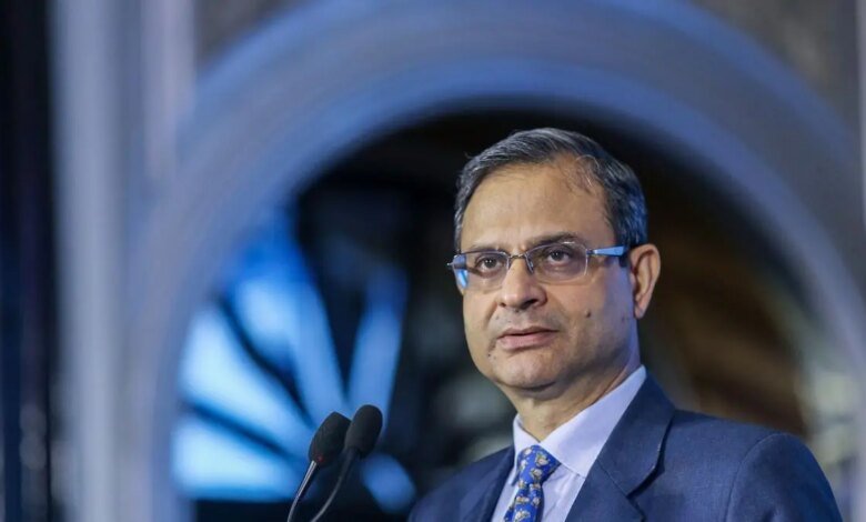 India es un punto de seguridad en el mundo que fluctúa. RBI GUV Malhotra dijo.