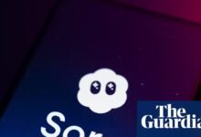 Lanzamiento de OpenAi de la aplicación de video Sora plagada de imágenes violentas y racistas: ‘Las barandillas no son reales’ | Noticias de EE. UU.