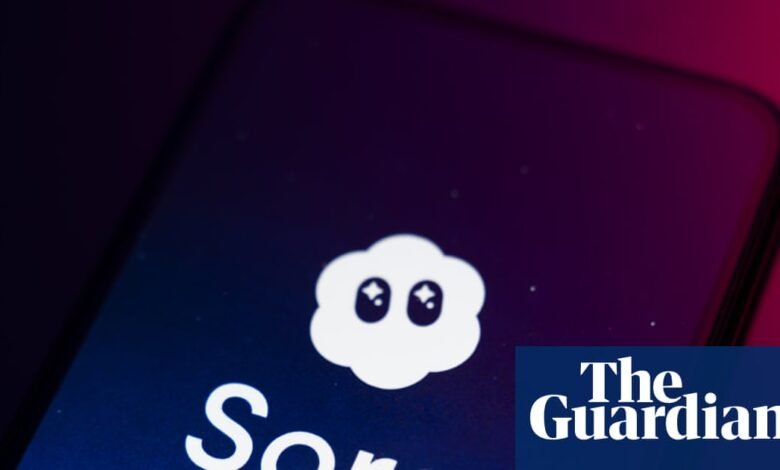 Lanzamiento de OpenAi de la aplicación de video Sora plagada de imágenes violentas y racistas: ‘Las barandillas no son reales’ | Noticias de EE. UU.