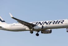 Finnair cancela decenas de vuelos tras limpiar el asiento con agua