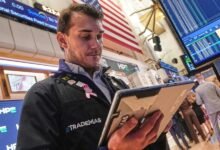 Las acciones estadounidenses caen mientras las ganancias de los bancos medianos preocupan a los operadores sobre el estado subyacente de la economía