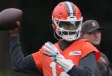 Browns HC no compromete a Shedeur Sanders como QB2 después del cambio de Joe Flacco a los Bengals