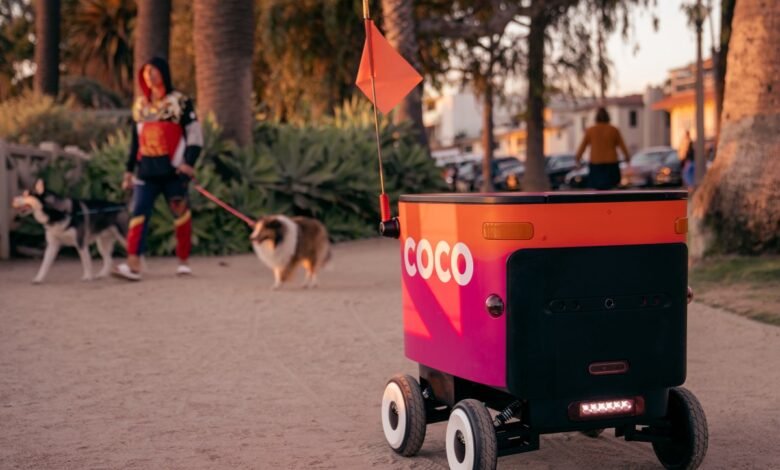 Coco Robotics contrata a un profesor de UCLA para dirigir un nuevo laboratorio de investigación de IA física Coco Robotics contrata a un profesor de UCLA para dirigir un nuevo laboratorio de investigación de IA física