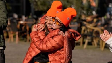 Rubina Barnabe de The Amazing Race reveló que los miembros de la familia estaban molestos porque no fueron seleccionados para unirse a ella y cómo usó a Gran Hermano para insinuarlo. Rubina Barnabe de The Amazing Race reveló que los miembros de la familia estaban molestos porque no fueron seleccionados para unirse a ella y cómo usó a Gran Hermano para insinuarlo.