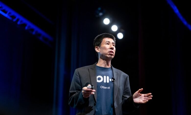 Cómo el director ejecutivo de Otter.ai está presionando a la empresa para que sea más que un simple escribano de reuniones