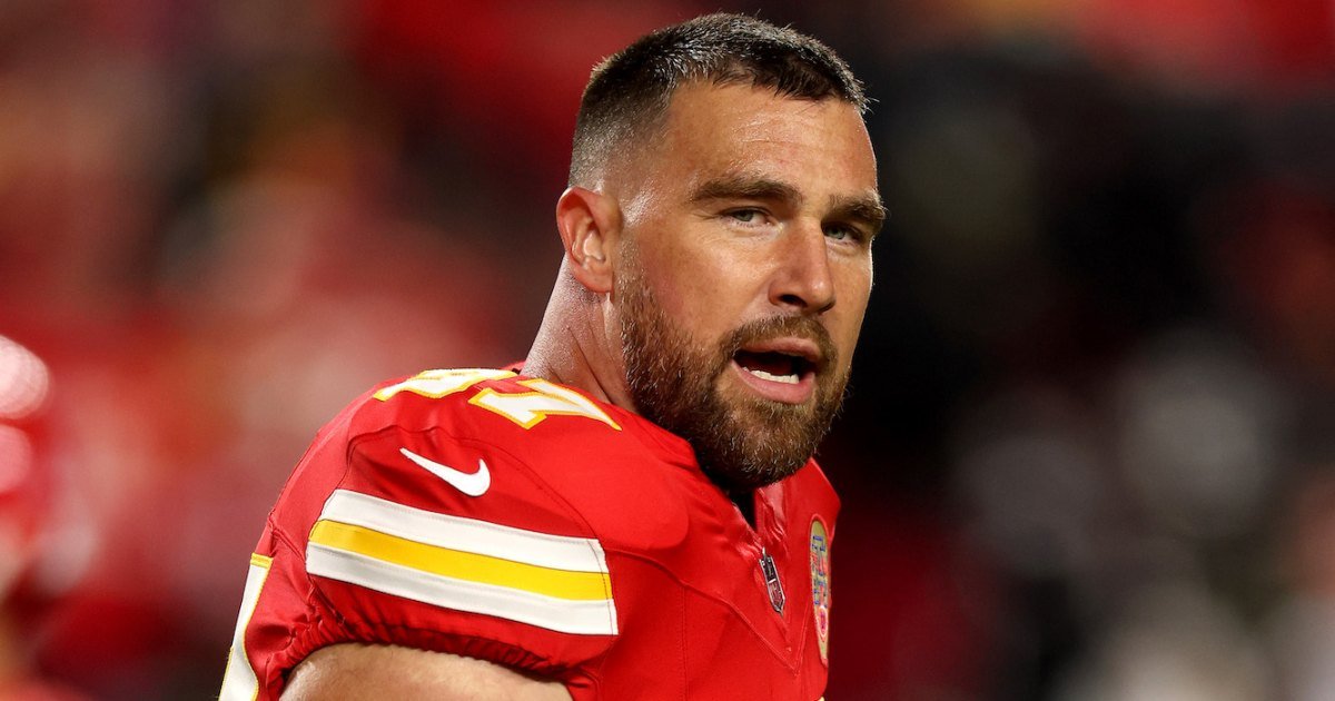 GettyImages-2243694442 Travis Kelce Comandantes 2025