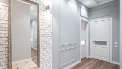 Refleja tu estilo: cómo elegir el espejo de suelo o de pared perfecto