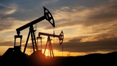 La AIE prevé superávit en el mercado mundial del petróleo en 2026