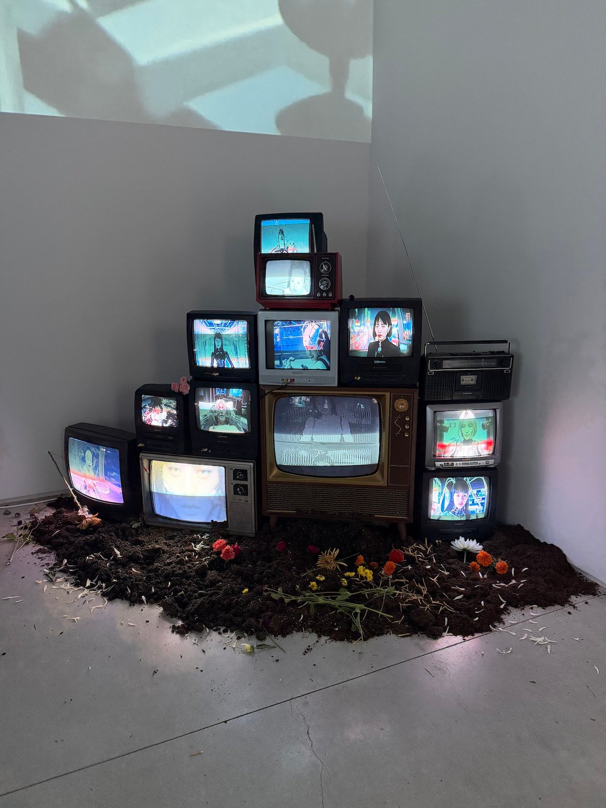 Declaración del artista: Emi Kusano – SUPERFICIE