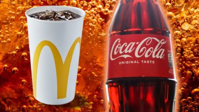 La verdadera razón por la que Coca -Cola se revela mejor de una botella de vidrio, y el secreto que hace que McDonald’s Drinks sea aún mejor