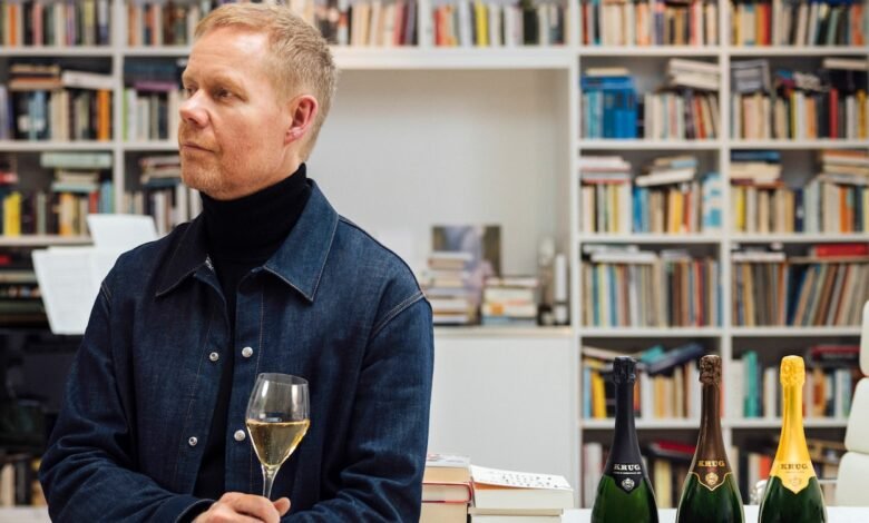 En el trío de orquestaciones para Krug del elogiado compositor Max Richter, “Cada nota cuenta” – SURFACE En el trío de orquestaciones para Krug del elogiado compositor Max Richter, “Cada nota cuenta” – SURFACE
