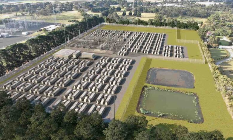 Victoria Battery, que cuenta con apoyo federal, recibe energía después de cuatro años de viaje Victoria Battery, que cuenta con apoyo federal, recibe energía después de cuatro años de viaje