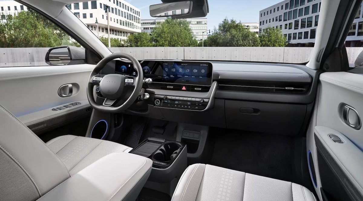 New-Hyundai-IONIQ-5-interior.jpeg