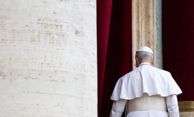 El Papa pide a la gente ser más humanos El Papa pide a la gente ser más humanos