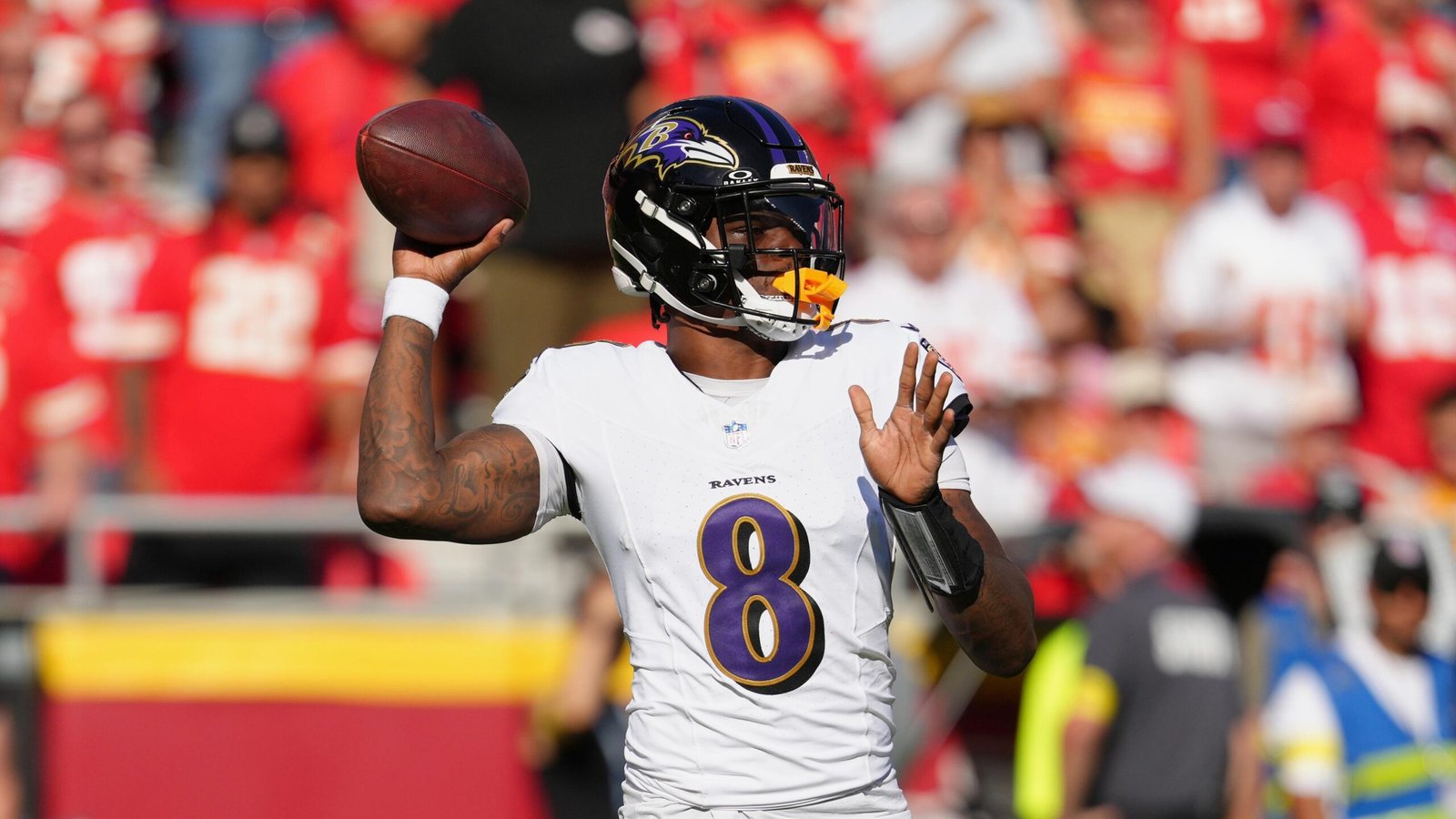 Ravens_Football_12771_3963x2229_10.jpg