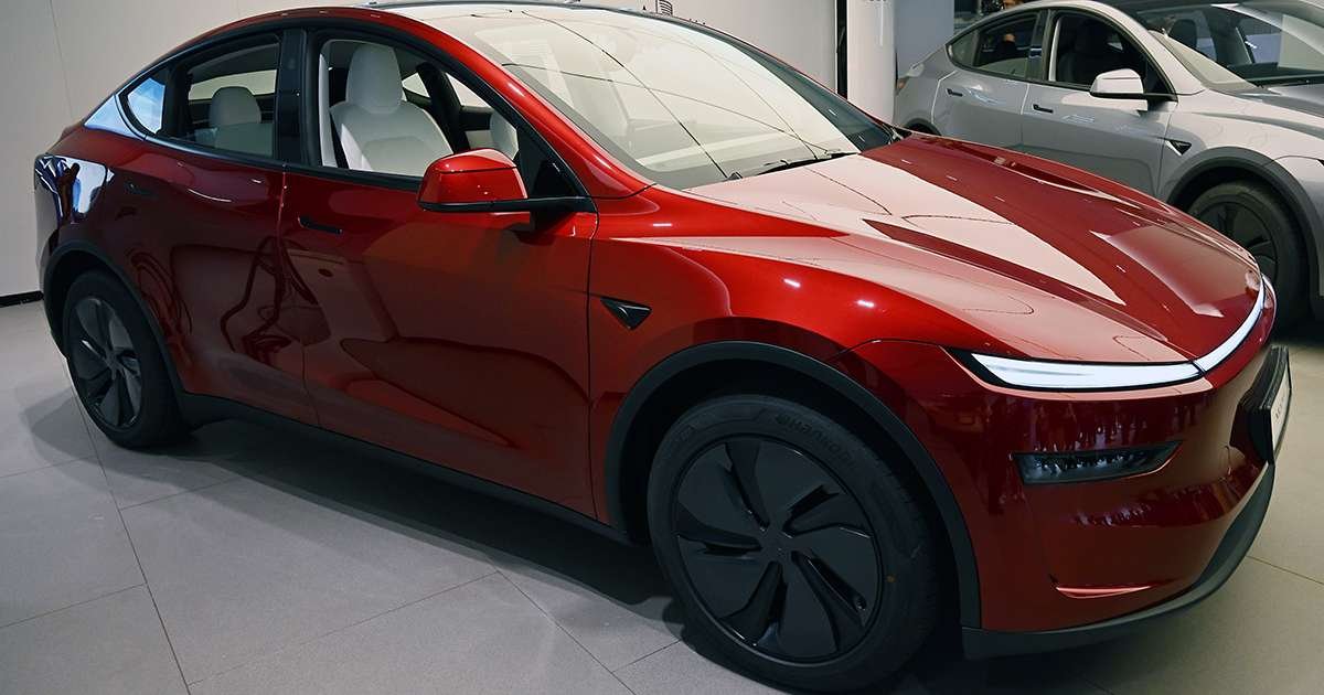 Tesla-ModelY-bb-1200.jpg