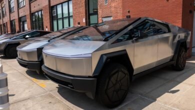 2 familias demandan el diseño de puertas de demandar Tesla después de las muertes por choque