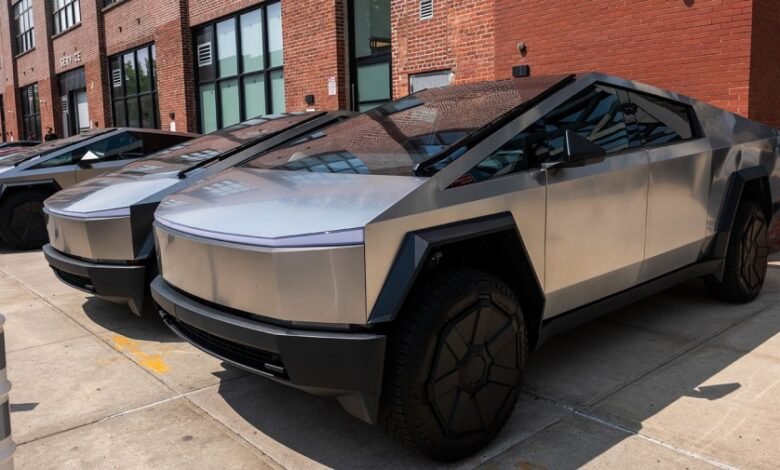 2 familias demandan el diseño de puertas de demandar Tesla después de las muertes por choque