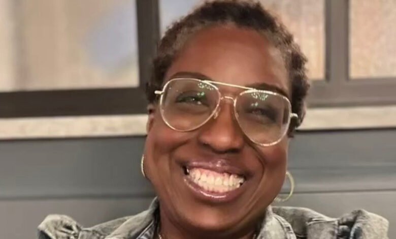 Muere Yolonda E. Lawrence: El guionista y productor de ‘Empire’, ‘Riverdale’, ‘La buena esposa’ tenía 56 años Muere Yolonda E. Lawrence: El guionista y productor de ‘Empire’, ‘Riverdale’, ‘La buena esposa’ tenía 56 años