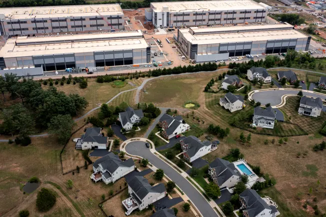 PJM Market Watch insta a la FERC a examinar el impacto de los centros de datos de Amazon en el costo y la confiabilidad PJM Market Watch insta a la FERC a examinar el impacto de los centros de datos de Amazon en el costo y la confiabilidad