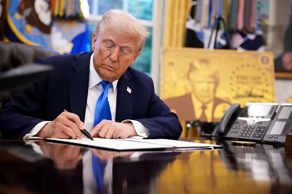 El DOE cancela $ 7.6B en los Premios de Energía Limpia en el estado votó por Trump. El DOE cancela $ 7.6B en los Premios de Energía Limpia en el estado votó por Trump.
