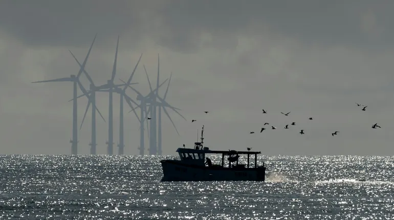 California invertirá 226 millones de dólares en puertos eólicos marinos en medio de recortes federales California invertirá 226 millones de dólares en puertos eólicos marinos en medio de recortes federales