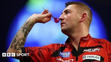 Nathan Aspinall lanzó dos nueve dardos pero perdió la final cuando Luke Littler fue eliminado temprano