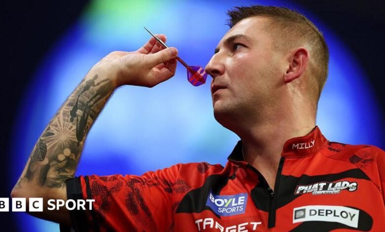 Nathan Aspinall lanzó dos nueve dardos pero perdió la final cuando Luke Littler fue eliminado temprano Nathan Aspinall lanzó dos nueve dardos pero perdió la final cuando Luke Littler fue eliminado temprano