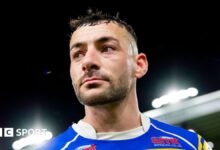 Jake Connor: el medio de los Leeds Rhinos nombrado Steve Prescott MBE Hombre de Acero 2025
