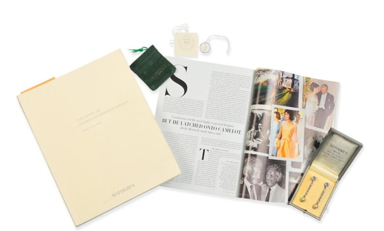 Las perlas favoritas de Jacqueline Kennedy Onassis van a la subasta y otras noticias, superficie