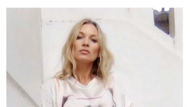 Los famosos estampados NSFW de Vivienne Westwood se venden como camisetas con fines benéficos