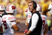 Clasificaciones de fútbol universitario: dos nuevos equipos Big Ten se unen mientras UCLA sale del Top 25