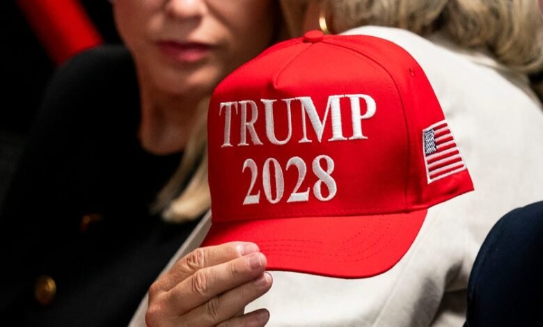 Trump publica un video de IA lanzando el sombrero ‘Trump 2028’ en Jeffries