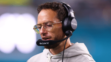 Mike McDaniel de los Dolphins responde a la frustración de los fanáticos después de la derrota: “Apesta” Mike McDaniel de los Dolphins responde a la frustración de los fanáticos después de la derrota: “Apesta”
