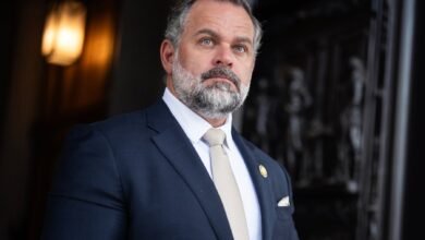 Las acusaciones de Lindsey Langston contra el representante Corey Mills ponen a prueba la respuesta del Congreso