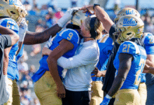 Ver: Rick Neheheisel reacciona cuando su hijo Jerry Nehehiisel ayuda a UCLA Shock No. 7 Bang Pennsylvan