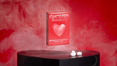 Sweethearts Candy se une a la lista de marcas que están aprovechando las trágicas vidas de citas de la Generación Z