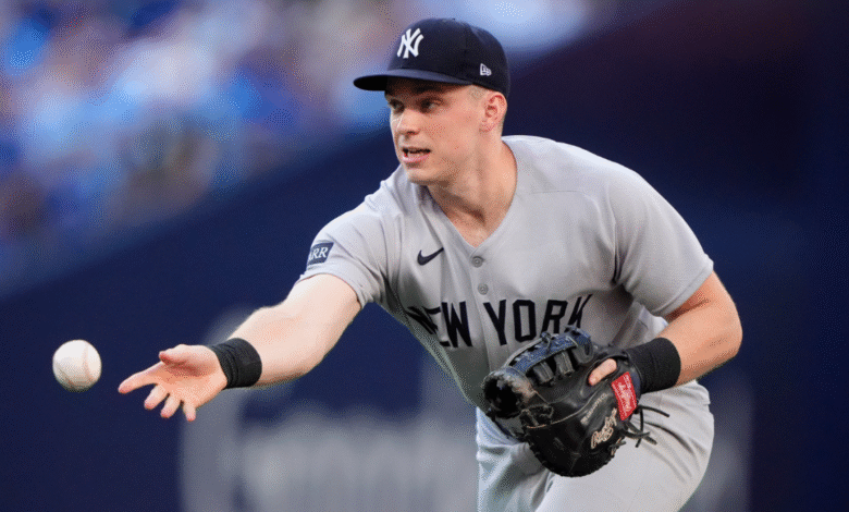El gerente de los Yankees Aaron Boone se burla de cambiar el equipo que puede dar a ALDS Juego 3 con la eliminación de los playoffs en la línea.